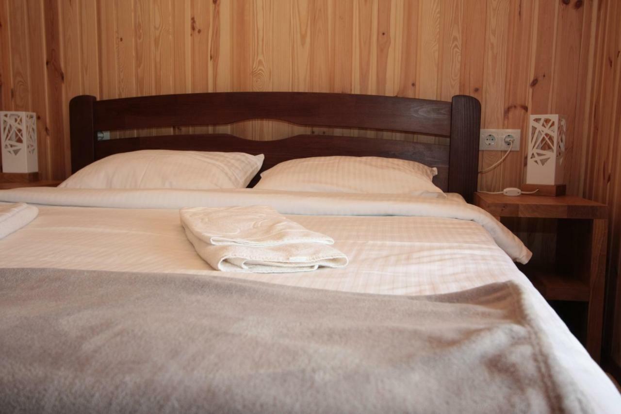 Ostrivky Hotel Svityaz' Buitenkant foto